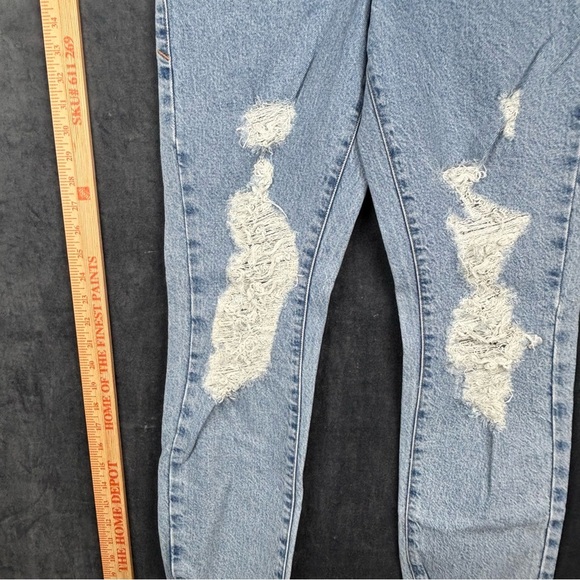 Good American Blue Ankle Cropped Distressed Jeans Sz 0/25 - Picture 3 of 15